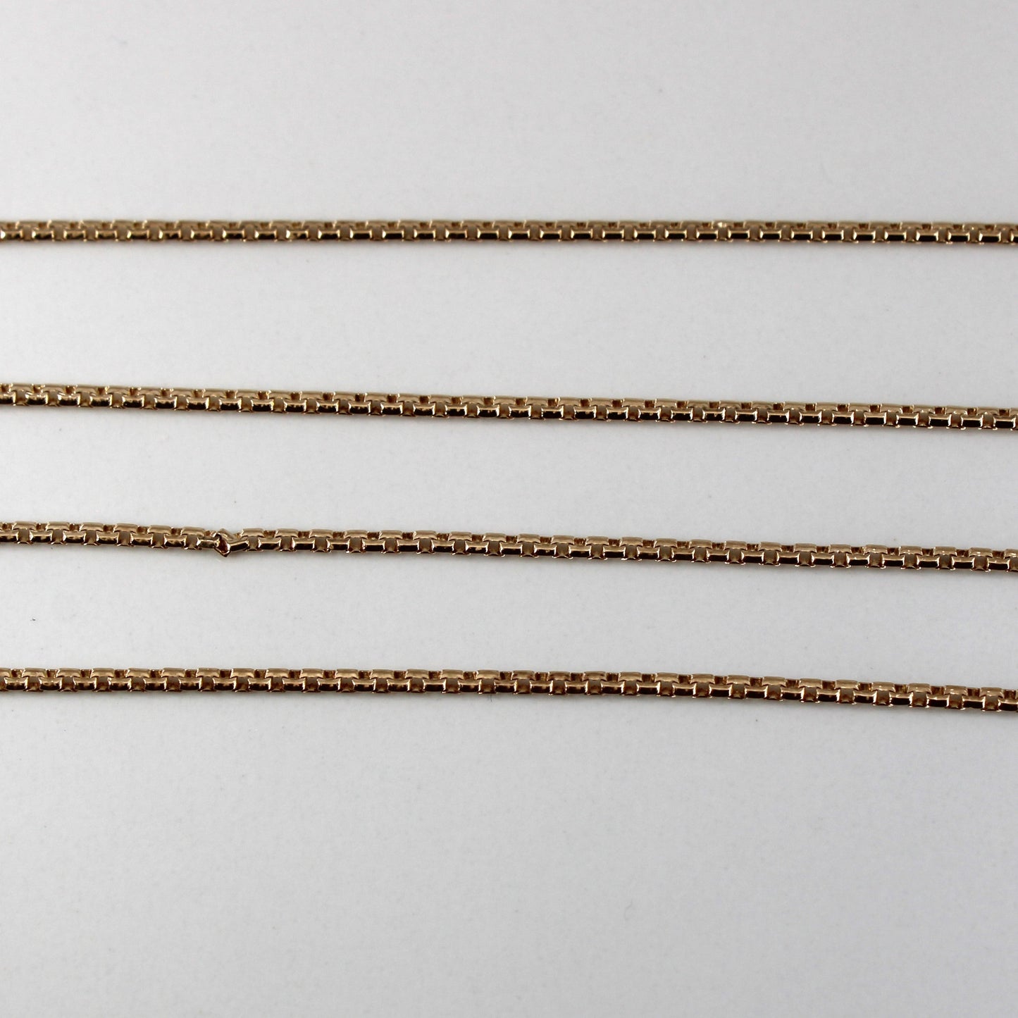 10k Yellow Gold Box Chain | 23|